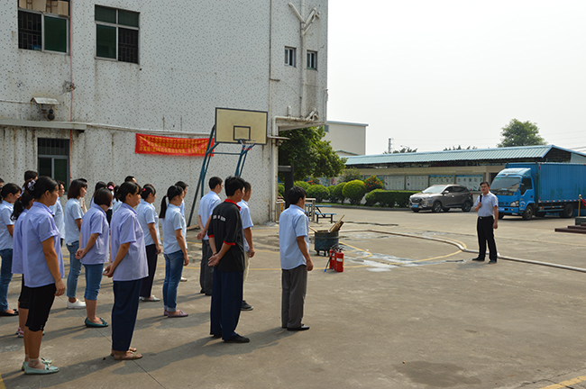 绿志岛焊锡厂_领导讲解消防演习的重要性