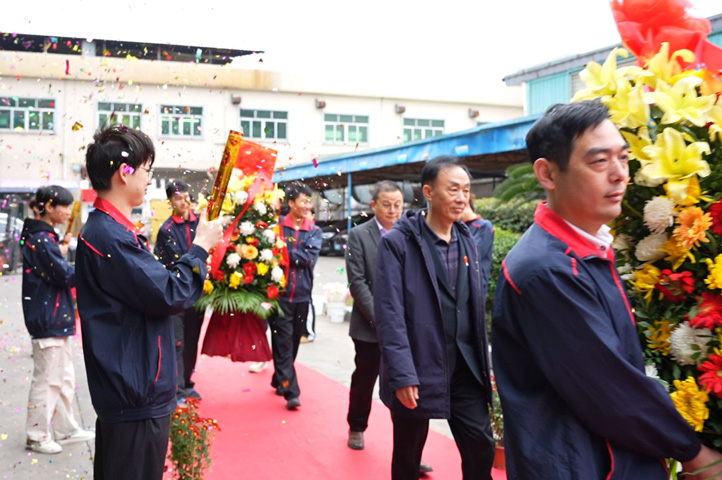 08-献花篮.jpg 08-献花篮.jpg